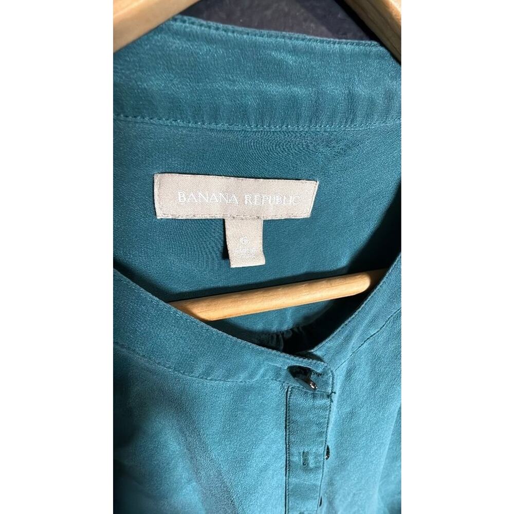 Banana Republic Women's Teal Button-Up Blouse - Picture 2 of 7